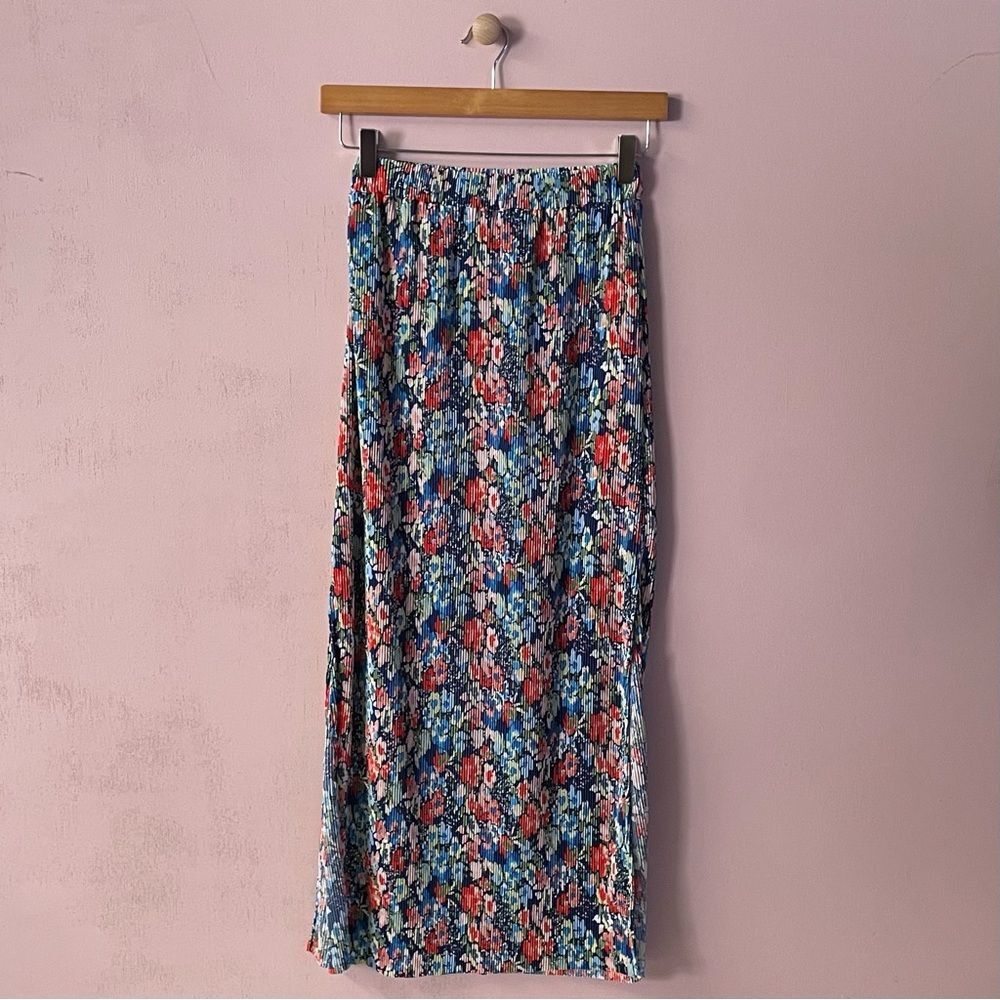 WAYF Blue Floral Pleated Maxi Skirt Size XS EUC
